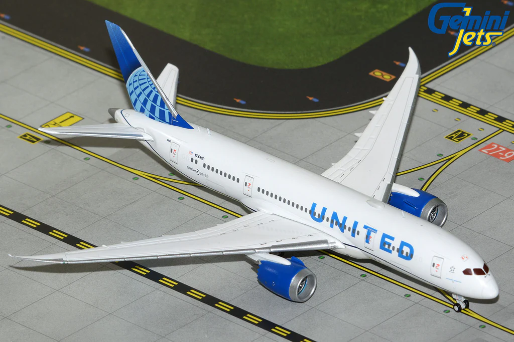 Modelo a Escala 1:400 United Airlines Boeing 787-8 Dreamliner (Matrícula N26902) – GeminiJets