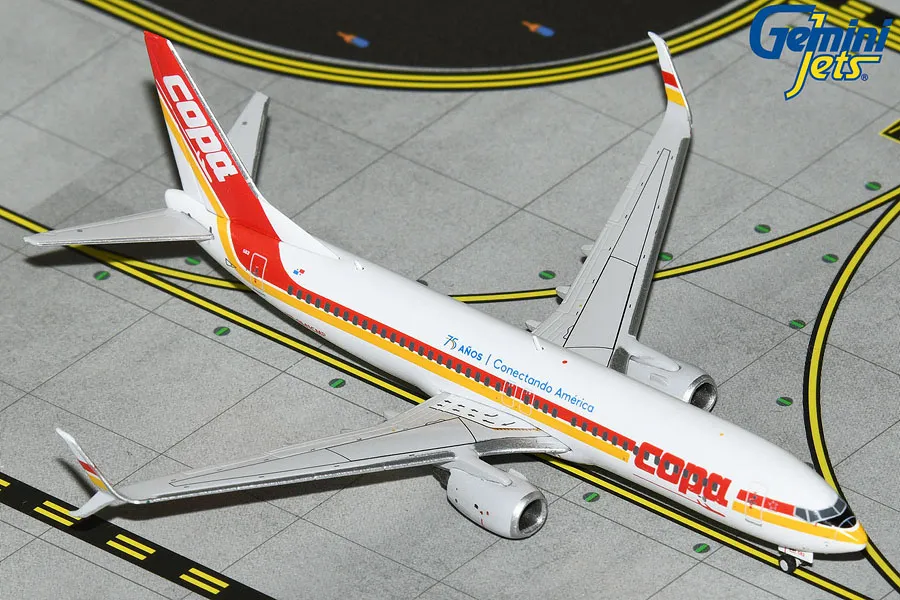 Copa Airlines Boeing 737-800 "Retro" Model 1:400
