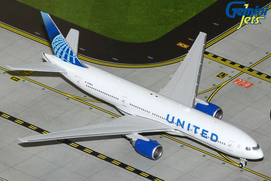 United Airlines Boeing 777-200ER  Model 1:400