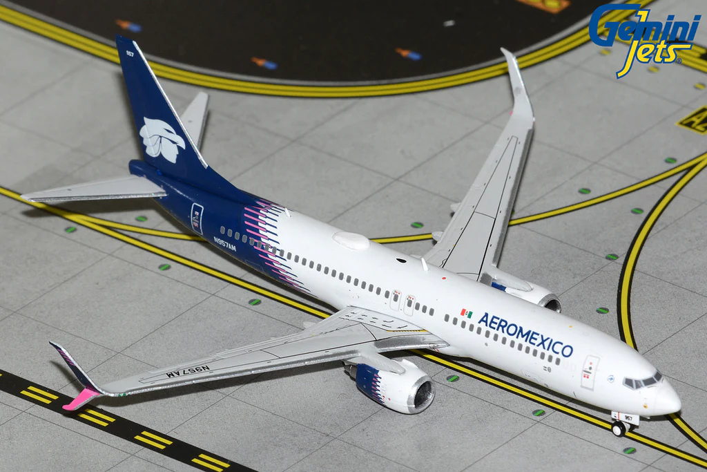 Modelo a Escala 1:400 Aeroméxico Boeing 737-800 (New Livery) – Matrícula N957AM – GeminiJets